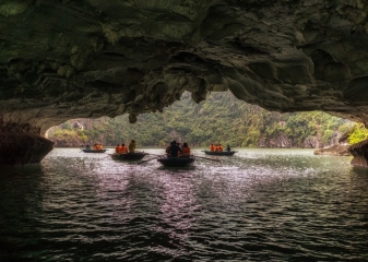 výlet na kajacích Halong